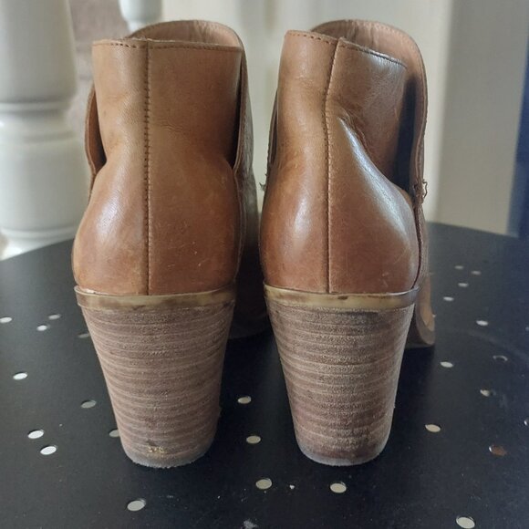 Lucky Brand Brown Leather Booties Sz 6M - Picture 2 of 8